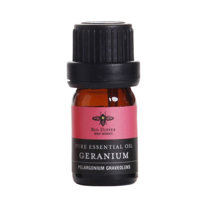 Organic Geranium Essential Oil – Gleichgewicht für Körper und Geist